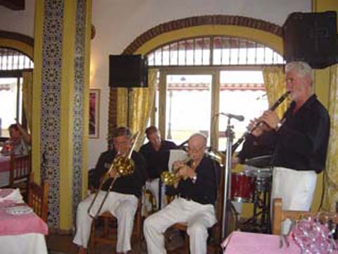 Gerry Salisbury band in Spain